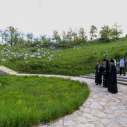 Митрополит Антоній відвідав меморіал поховань Дола біля міста Піва в Чорногорії