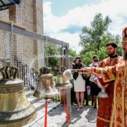 Митрополит Боріспільський і Броварський Антоній освятив дзвони для храму, що будується в селищі Баришівка
