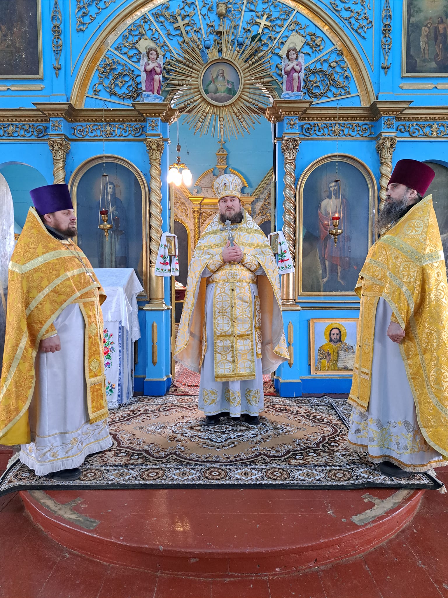 Представлено нового настоятеля Свято-Миколаївського храму села Бзів.  