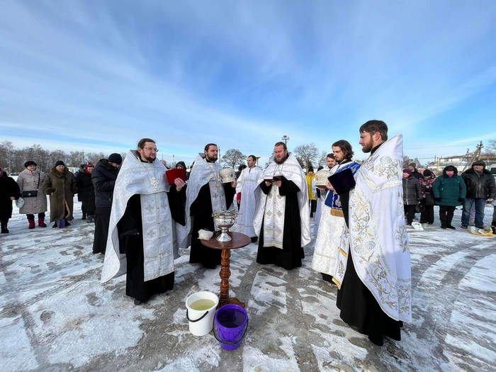 Відбулося соборне Велике освячення води на Центральному озері міста Березані