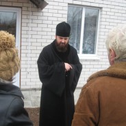 БОРИСПІЛЬ. Намісник монастиря привітав з Різдвом знедолених людей міста