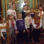 ПЕРЕЯСЛАВ-ХМ. Недільна школа Свято-Троїцької церкви привітала парафіян Пасхальним концертом