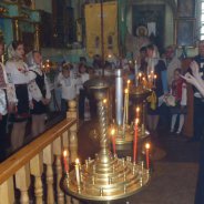 ПЕРЕЯСЛАВ-ХМ. Недільна школа Свято-Троїцької церкви привітала парафіян пасхальним концертом 