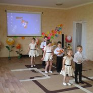  МОРОЗІВКА. Учні місцевої школи разом з батьками та священиком організували благодійний візит у Київському обласному центрі реабілітації дітей