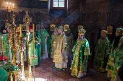У день пам'яті прп. Агапіта Печерського керуючий Бориспільською єпархією співслужив наміснику Києво-Печерської Лаври