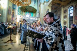 Керуючий Бориспільською єпархією звершив чин Пасії з читанням акафісту Страстям Христовим
