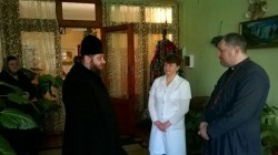 Священики Другого Бориспільського благочиння привітали з різдвом Христовим інвалідів, одиноких та нужденних