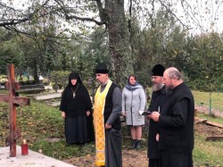 Митрополит Бориспільський і Броварський Антоній звершив Божественну літургію в Чумалівському жіночому монастирі