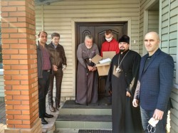 Депутат Київської облради передав священникам Бориспільщини для розповсюдження засоби індивідуального захисту