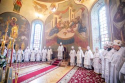 Митрополит Бориспільський і Броварський Антоній очолив святкування престольного свята кафедрального собору Черкаської єпархії