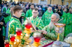Митрополит Бориспільський і Броварський Антоній взяв участь у торжествах на честь Собору преподобних отців Києво-Печерських, які у Ближніх печерах спочивають