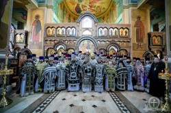 У Великий понеділок митрополит Бориспільський і Броварський Антоній удостоїв богослужбових нагород духовенство єпархії