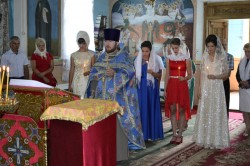 ПЛОСКЕ. Священик відслужив подячний молебен для випускників загальноосвітньої школи