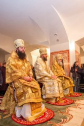 Митрополит Бориспільський і Броварський Антоній освятив престол храму на Березняках у Києві